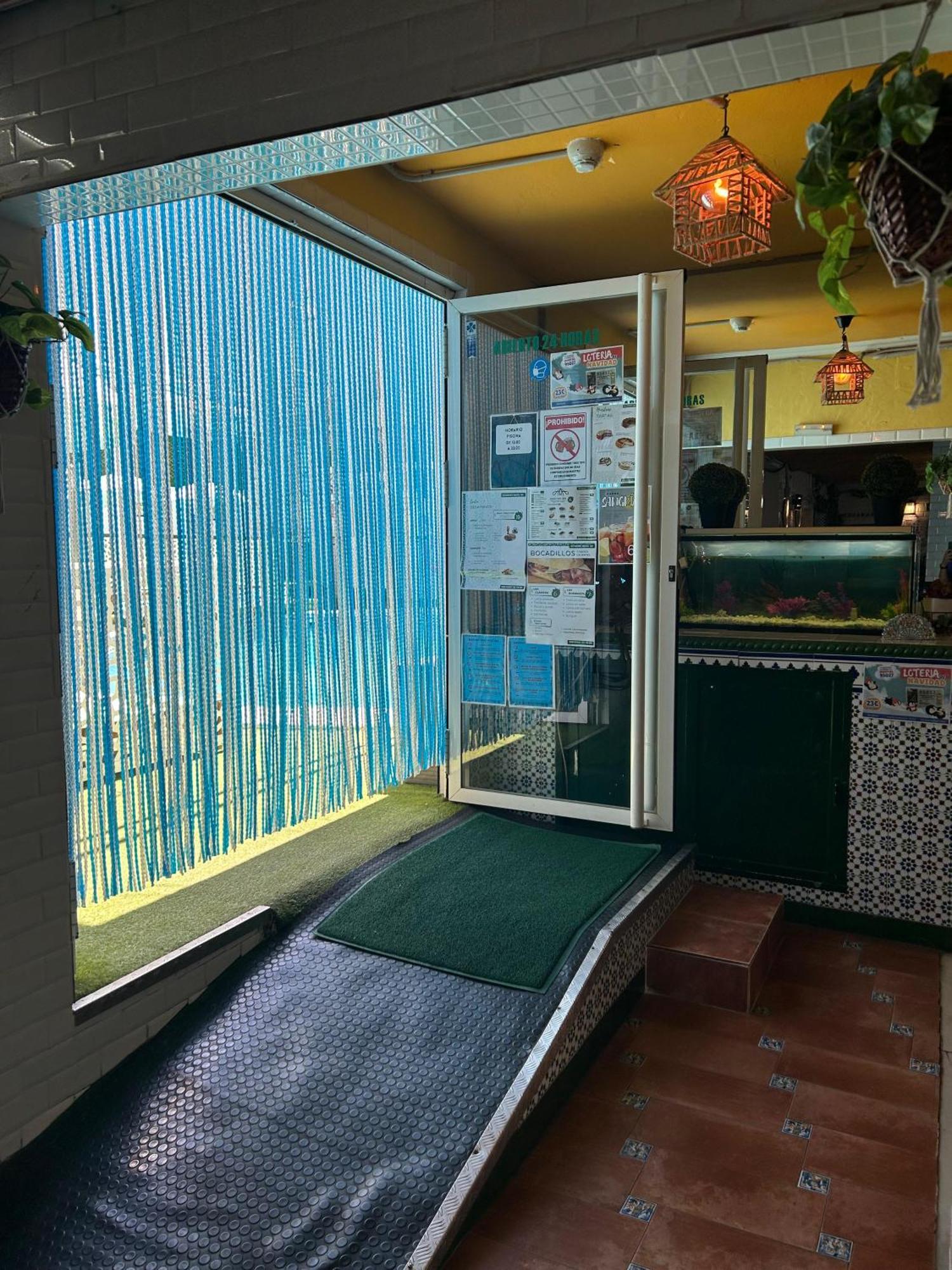 Hostal Avenida Andalucia Sevilla Exterior foto