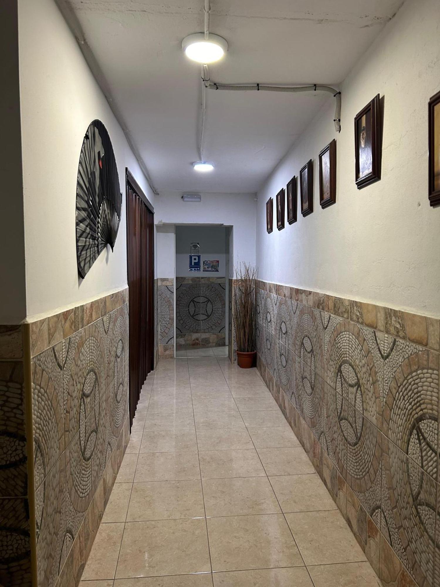Hostal Avenida Andalucia Sevilla Exterior foto