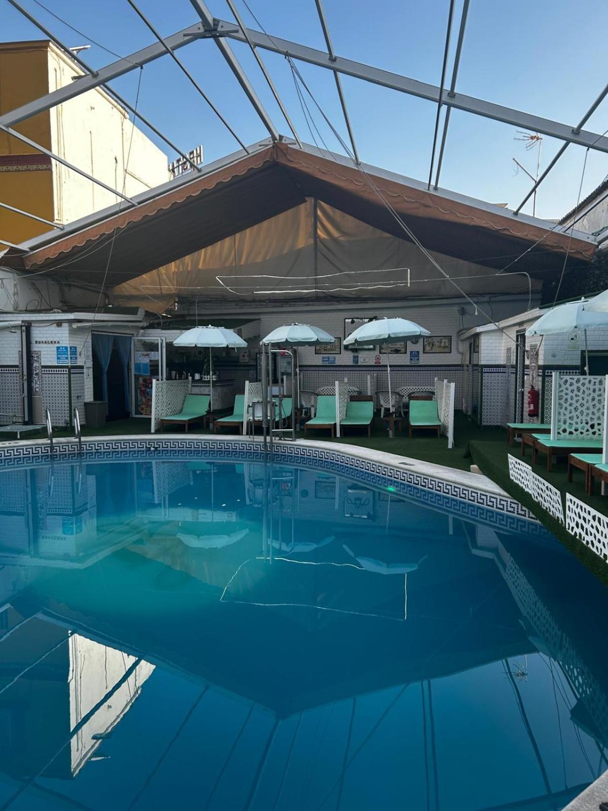 Hostal Avenida Andalucia Sevilla Exterior foto