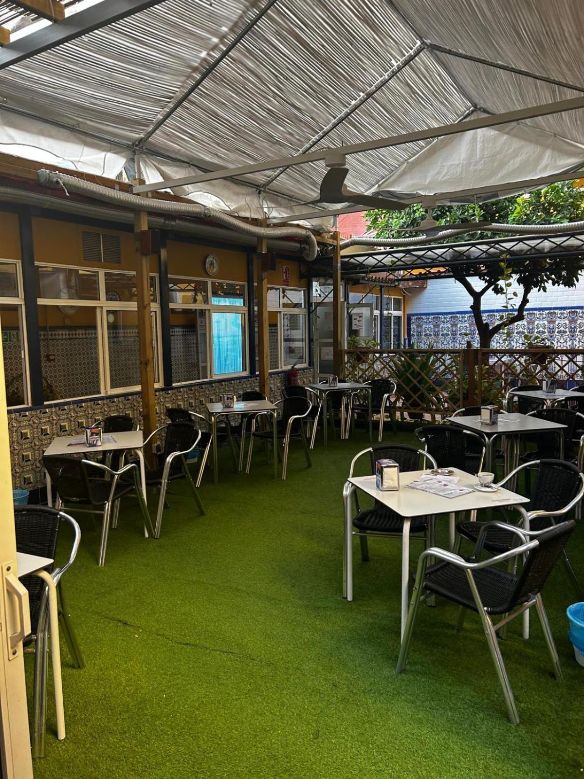 Hostal Avenida Andalucia Sevilla Exterior foto
